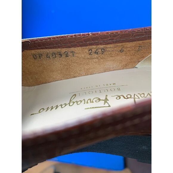 Salvatore Ferragamo Italy Women's Sz  6 2A Brown Suede Slip-on Wedges Shoes - Picture 6 of 6